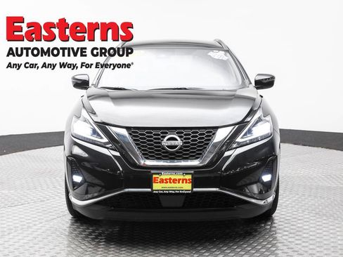 Used 2023 Nissan Murano SV image 2