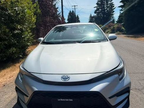 Used 2024 Toyota Corolla XSE FWD image 6