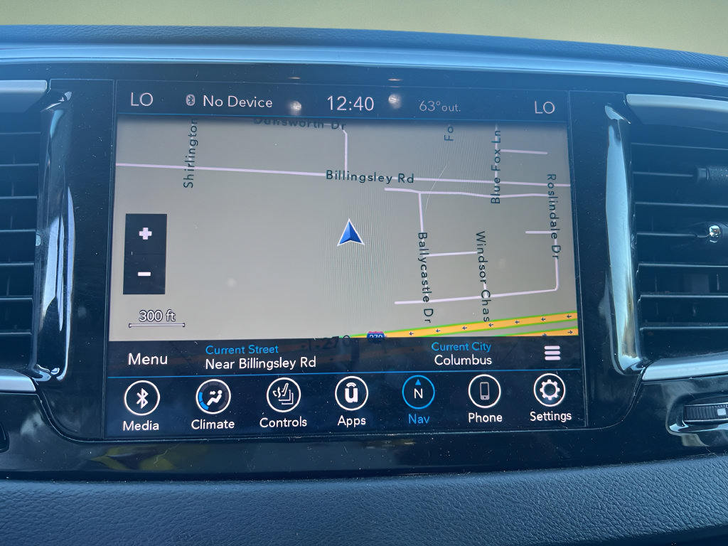 Used 2020 Chrysler Pacifica Touring-L Plus FWD image 28