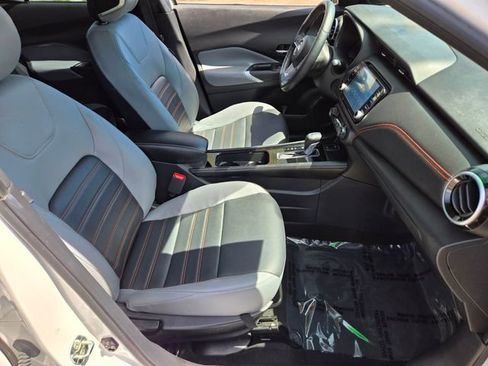 Used 2023 Nissan Kicks SR w/ SR Premium Package FWD image 20