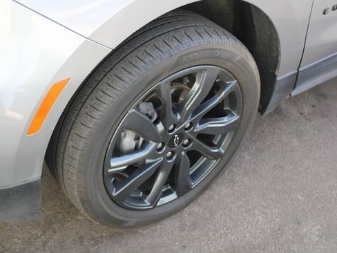 Used 2023 Chevrolet Equinox RS w/ RS Leather Package AWD/4WD image 12