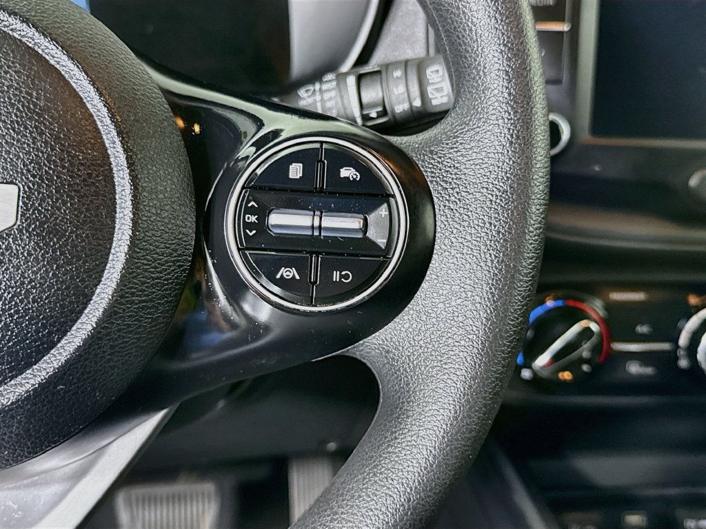 Used 2024 Kia Soul LX w/ LX Technology Package FWD image 21