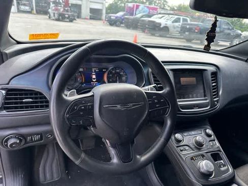 Used 2015 Chrysler 200 S w/ Navigation & Sound Group I FWD image 6