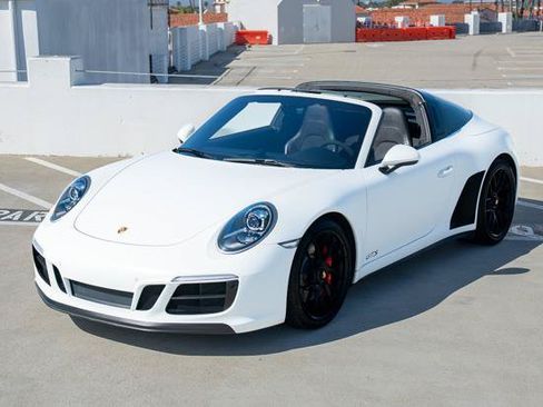 Used 2019 Porsche 911 Targa 4 GTS AWD/4WD image 4