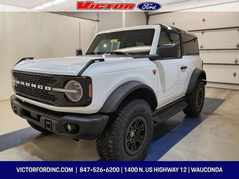 New 2025 Ford Bronco Badlands w/ Sasquatch Package image 2