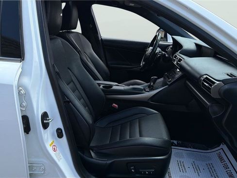 Used 2016 Lexus IS 300 AWD image 13