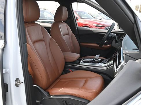 Certified 2023 Audi Q7 2.0T Premium w/ Convenience Package image 22
