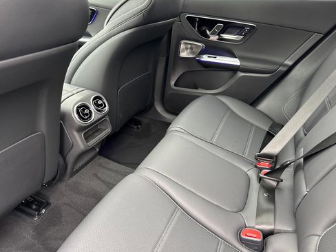 New 2026 Mercedes-Benz GLC 300 4MATIC image 12