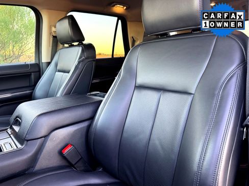 Used 2024 Ford Expedition XLT image 13