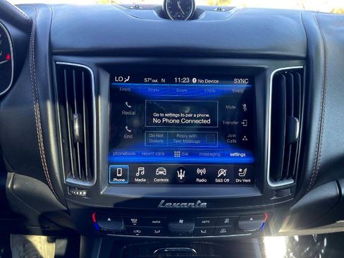 Used 2019 Maserati Levante S GranSport image 43