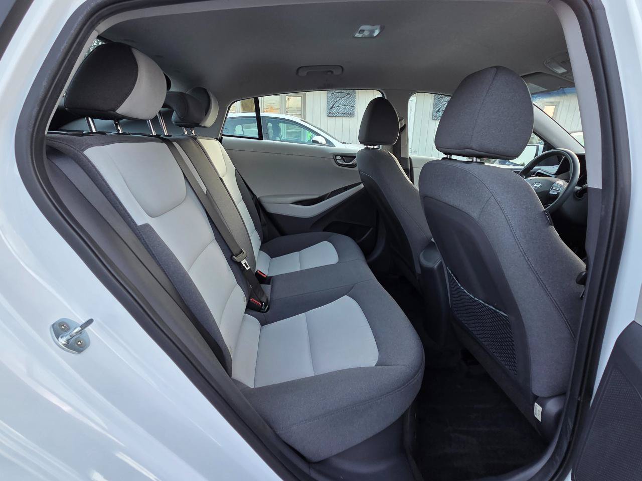 Used 2020 Hyundai Ioniq Blue FWD image 33