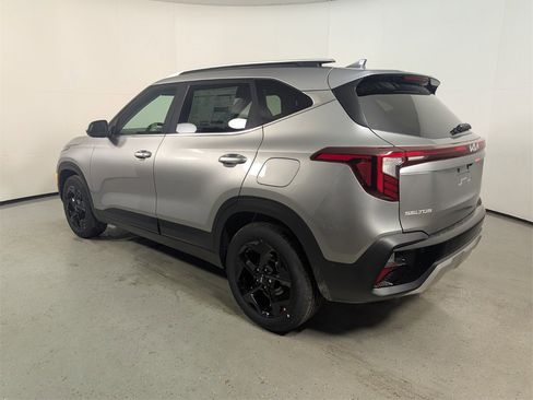 New 2026 Kia Seltos EX image 5