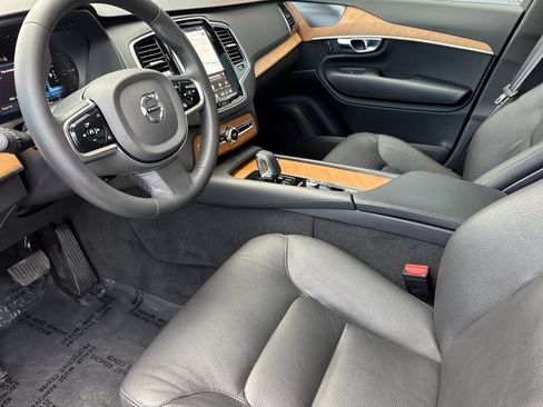 Used 2023 Volvo XC90 T8 Plus AWD/4WD image 9