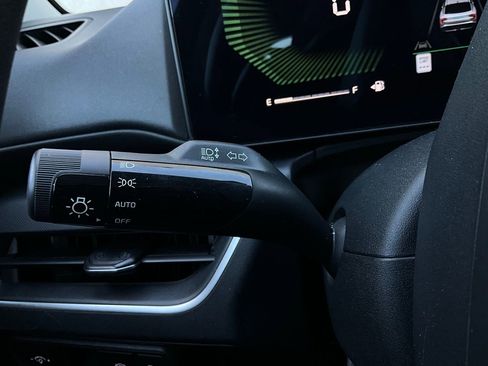 Used 2025 Kia K4 LXS image 36