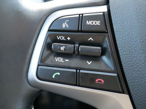 Used 2017 Hyundai Elantra Value Edition image 23