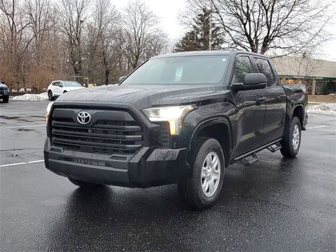 New 2026 Toyota Tundra SR image 2