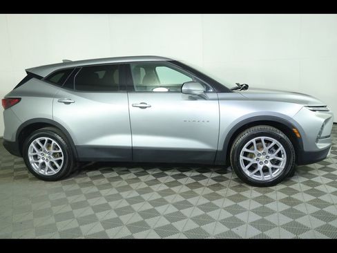 Used 2024 Chevrolet Blazer LT w/ LPO, Floor Liner Package image 2