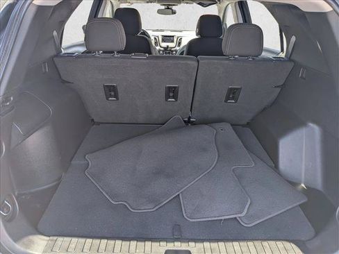 Certified 2021 Chevrolet Equinox LS w/ LS Convenience Package FWD image 6