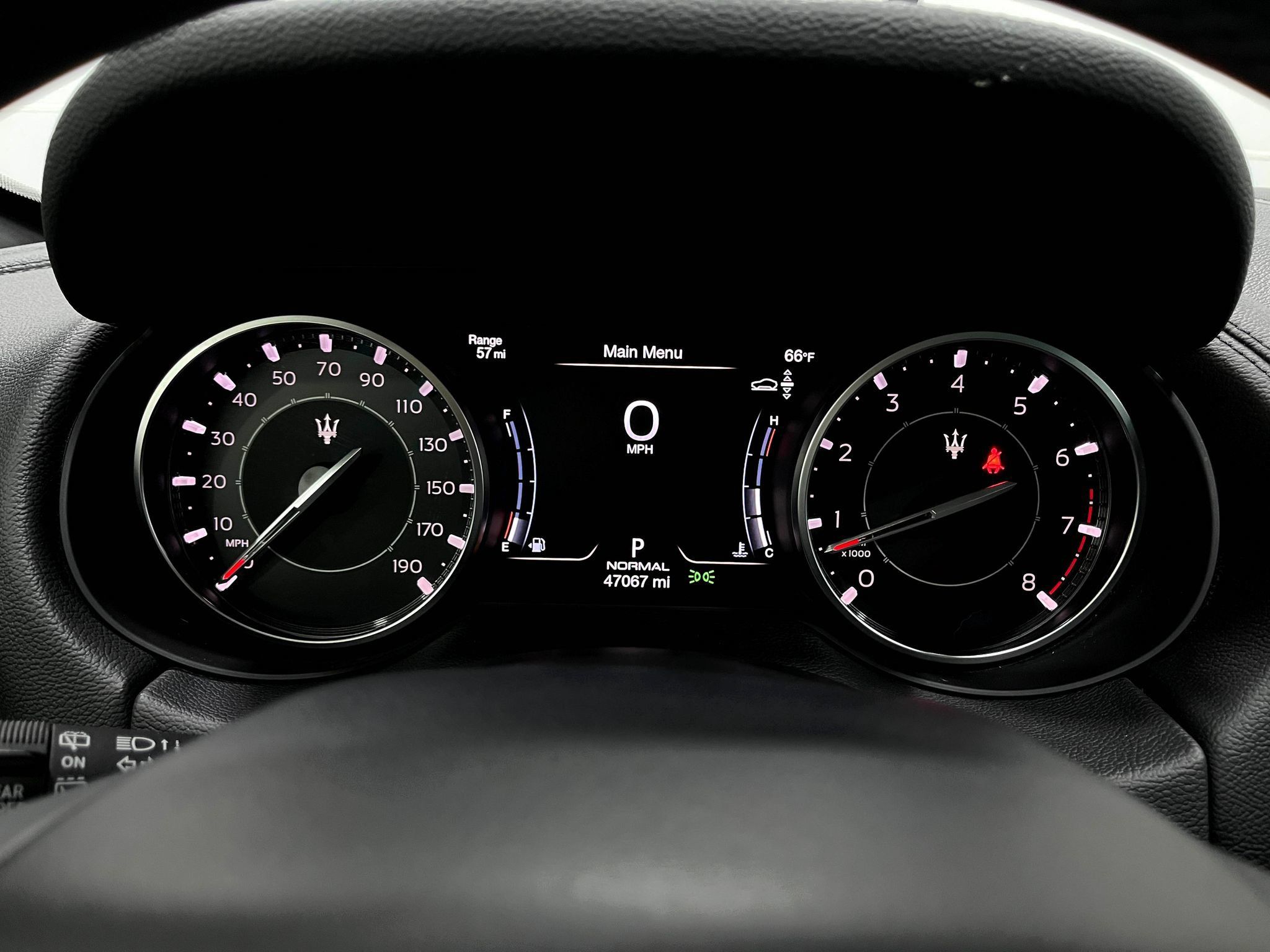 Used 2021 Maserati Levante AWD/4WD image 23