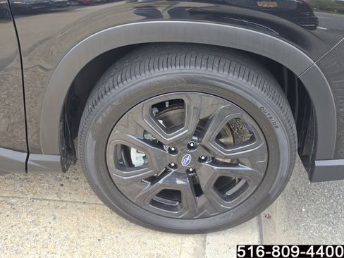 Used 2023 Subaru Ascent Onyx Edition AWD/4WD image 7
