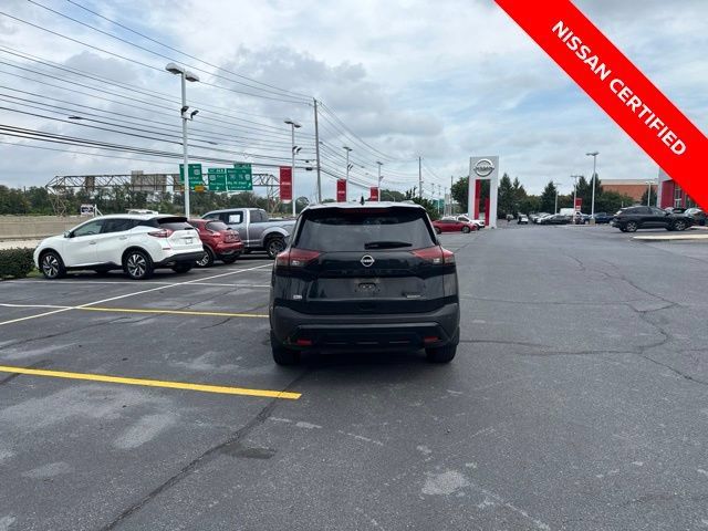 Certified 2023 Nissan Rogue SV w/ SV Premium B Package AWD/4WD image 7