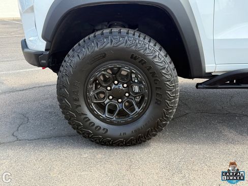 Used 2024 Chevrolet Colorado ZR2 w/ ZR2 Bison Edition AWD/4WD image 10
