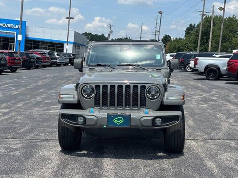 Used 2023 Jeep Wrangler Unlimited Sahara AWD/4WD image 8