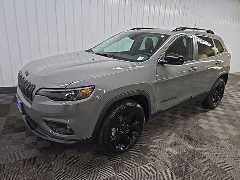Used 2023 Jeep Cherokee Altitude Lux w/ Lux Elite Package AWD/4WD image 9