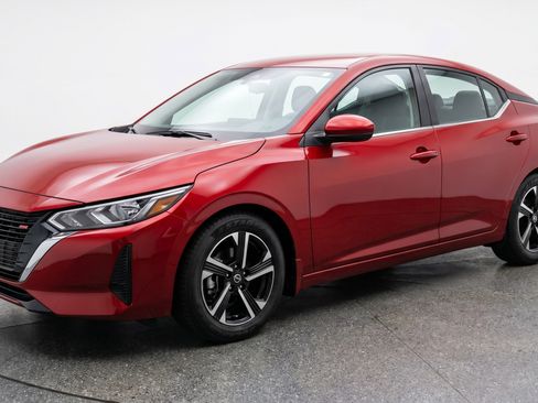 Used 2025 Nissan Sentra SV FWD image 3
