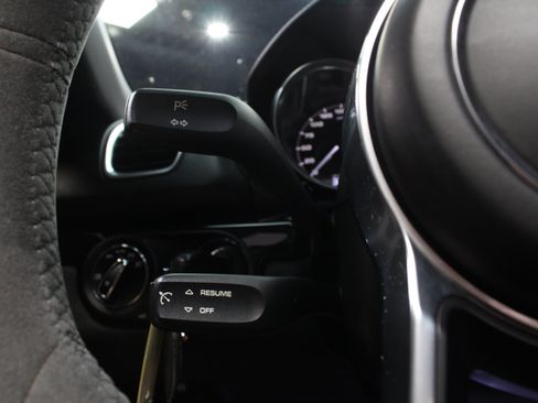 Used 2016 Porsche Boxster Spyder RWD image 72