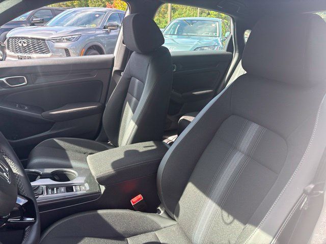 Used 2025 Honda Civic Sport image 13