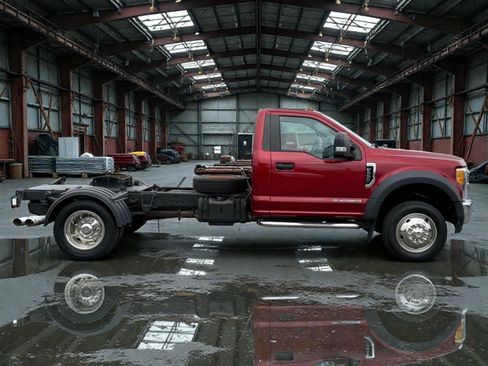 Used 2017 Ford F550 2WD Regular Cab Super Duty image 9