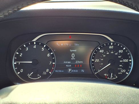 Used 2024 Nissan Frontier SV w/ SV Convenience Package image 21