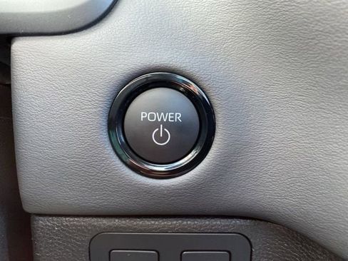 New 2026 Toyota Tundra Platinum AWD/4WD image 9
