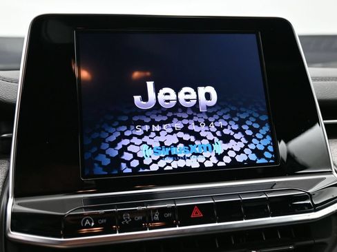 Used 2025 Jeep Compass Sport AWD/4WD image 7