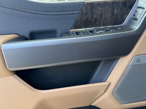 New 2025 Ford F250 Lariat w/ Lariat Ultimate Package image 10