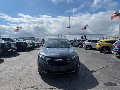 Certified 2023 Chevrolet Equinox RS FWD image 2