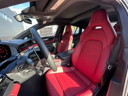 Certified 2026 Porsche Panamera RWD image 5