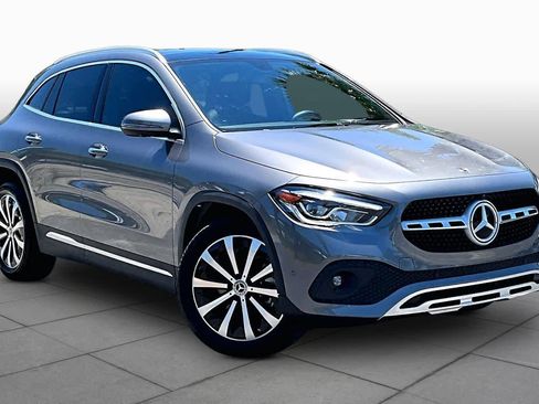 Used 2023 Mercedes-Benz GLA 250 4MATIC w/ Premium Package image 3