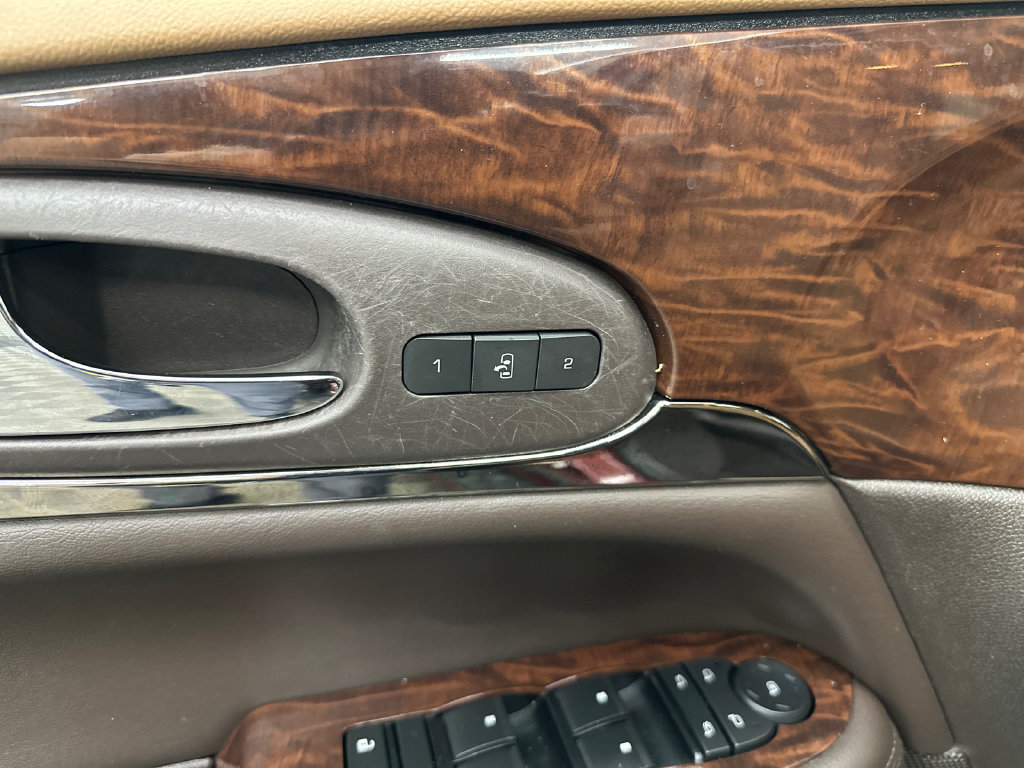 Used 2017 Buick Enclave Premium FWD image 12