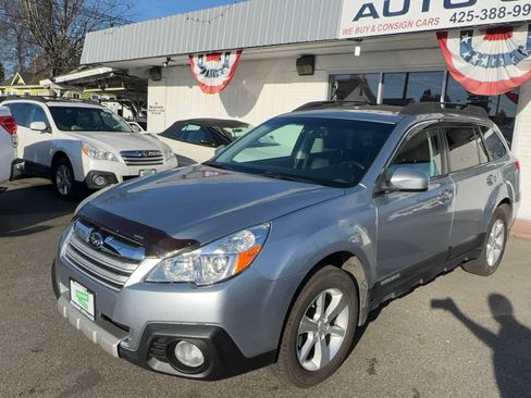 Used 2013 Subaru Outback 2.5i Limited w/ Moonroof Pkg AWD/4WD image 1
