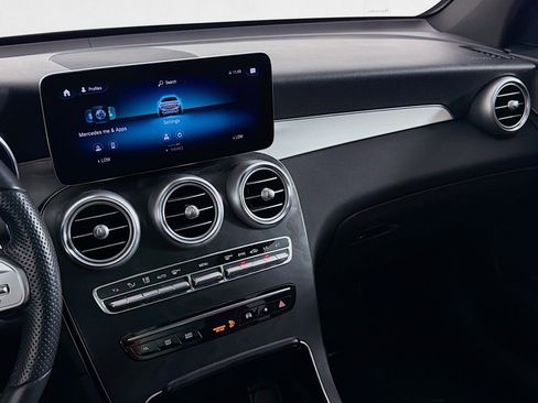 Used 2022 Mercedes-Benz GLC 300 image 20
