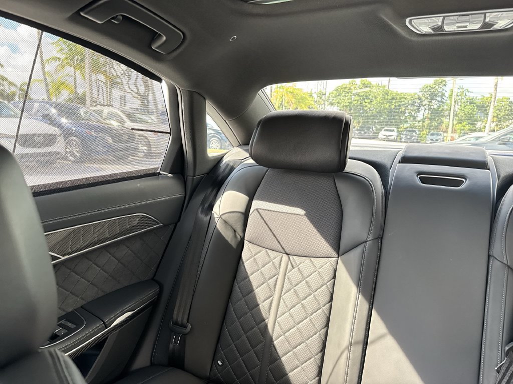 Used 2025 Audi S8 w/ Executive Package AWD/4WD image 17