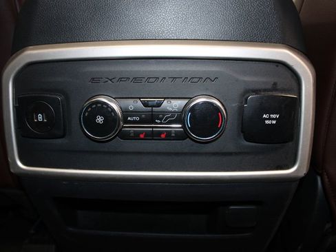 Used 2024 Ford Expedition Max Limited image 36