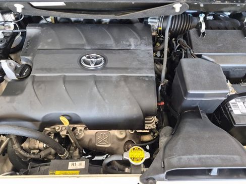 Used 2016 Toyota Sienna XLE FWD image 22