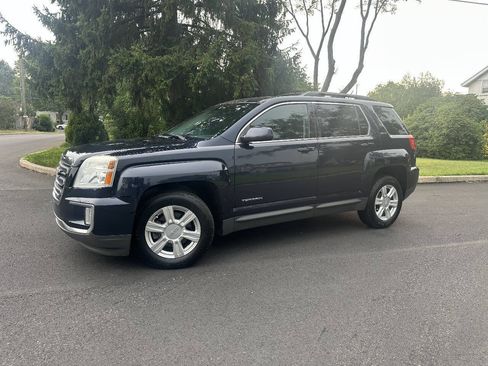 Used 2016 GMC Terrain SLE w/ LPO, Protection Package AWD/4WD image 4