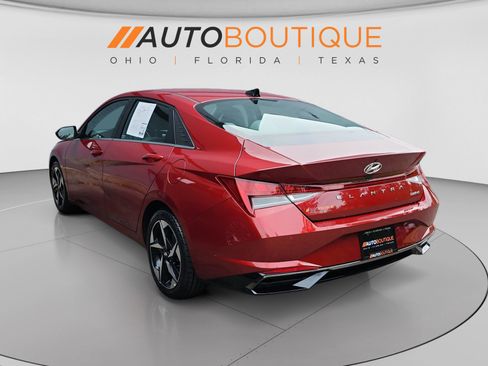 Used 2023 Hyundai Elantra Limited FWD image 3