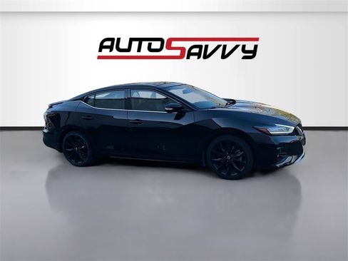 Used 2019 Nissan Maxima SR w/ Premium Package image 8