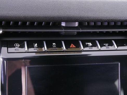 Certified 2024 Jeep Grand Cherokee Altitude AWD/4WD image 28