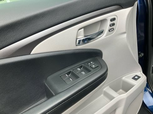 Certified 2023 Honda Ridgeline RTL image 32